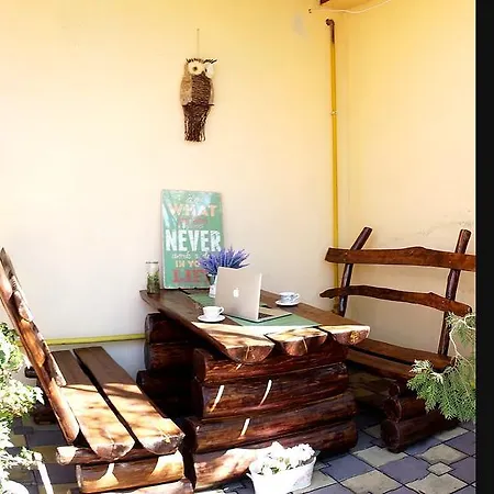 Collosal Apartment With Garden 布加勒斯特 Exterior photo